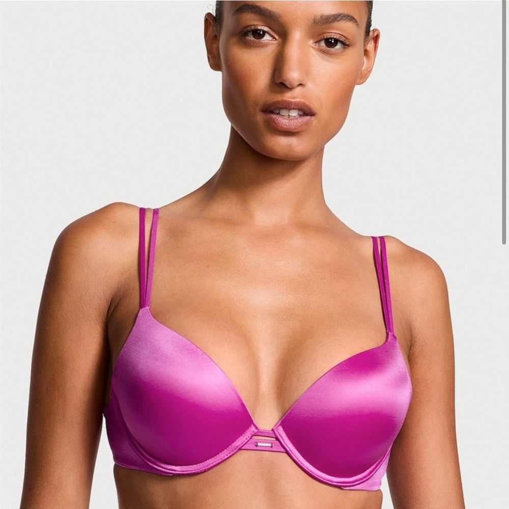 Victorias Secret Push Up Bra - Picture 2 of 4